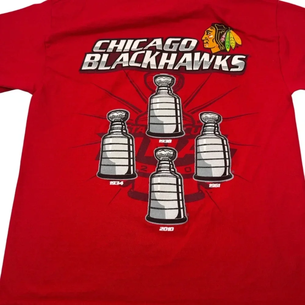 Vintage Chicago Blackhawks Stanley Cup Champions 2010 Red T-Shirt Youth Medium
